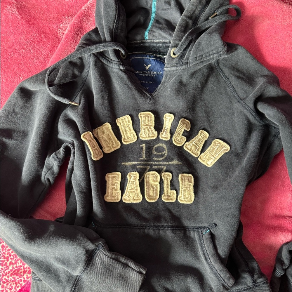 American Eagle Outfitters Kids Black and Gold Hoodie